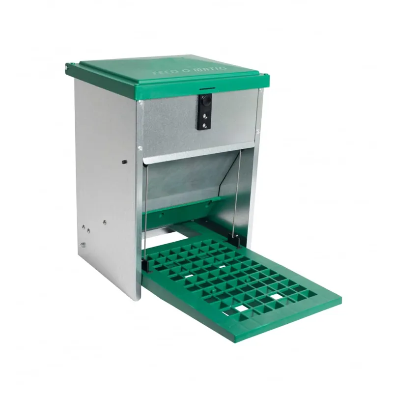 Eton Treadle Poultry Feeder